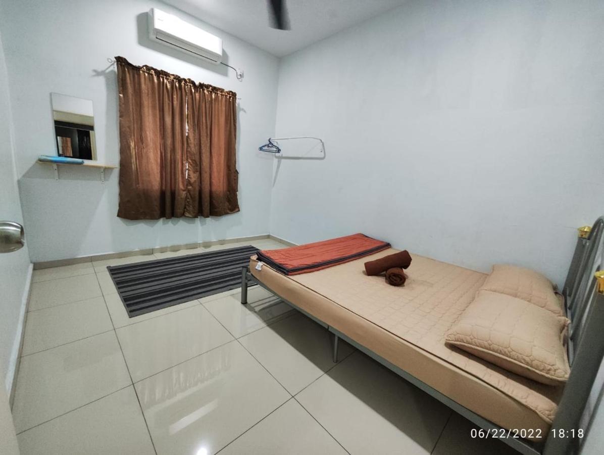 Oyo Homes 90679 Bahari Homes Malacca Extérieur photo