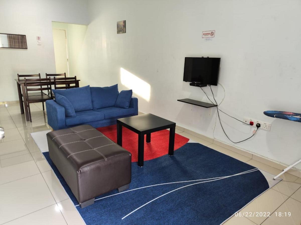 Oyo Homes 90679 Bahari Homes Malacca Extérieur photo